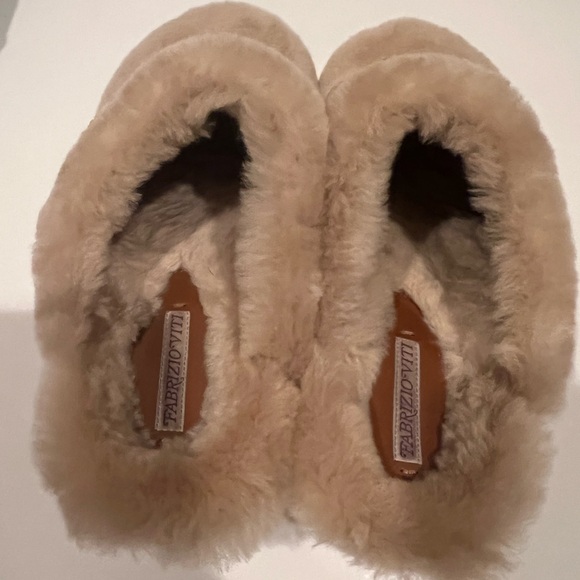 Fabrizio Viti Jean shearling daisy clogs like new size 38 made in Italy auth! - Picture 6 of 11